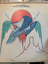 7ES 1004 - Eagles on the border