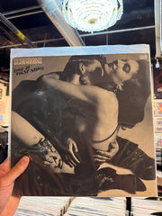 Scorpions - Love At First