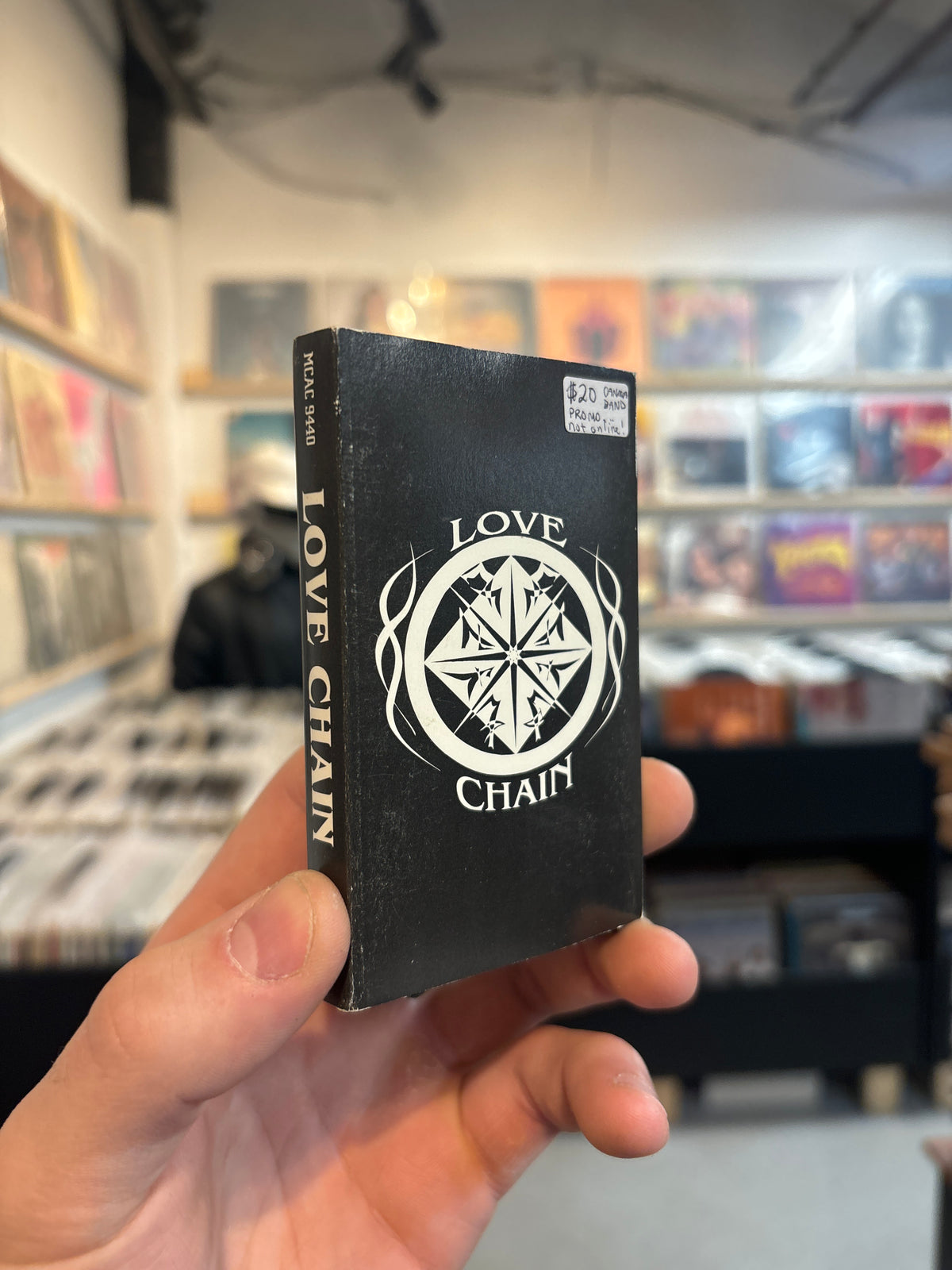 Love Chain - New Gun