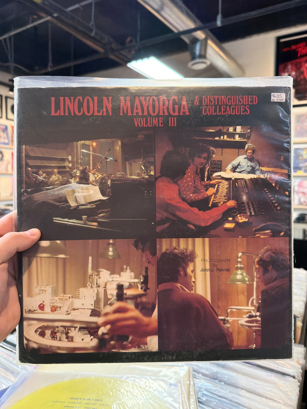 Lincoln Mayorga - Volume 3