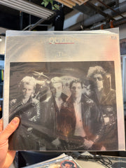 Queen - The Game