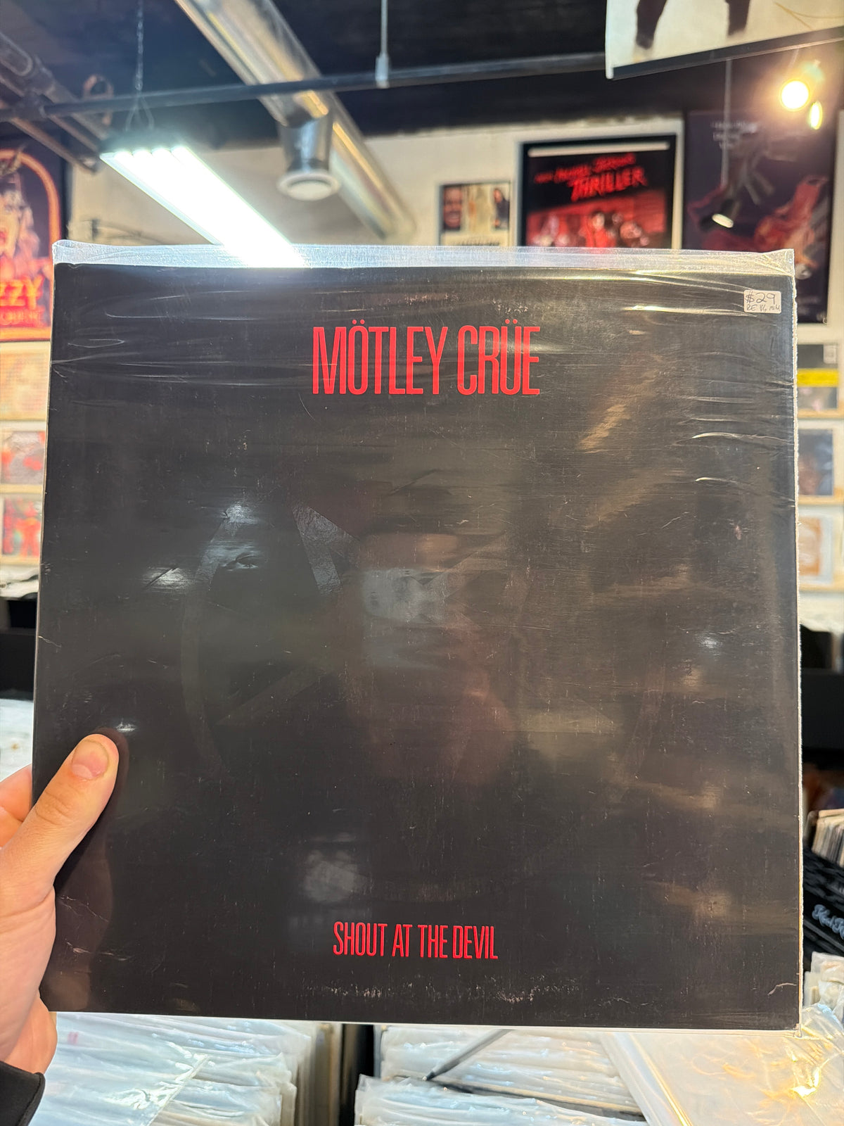 Motley Crue - Shout at the Devil (RE)