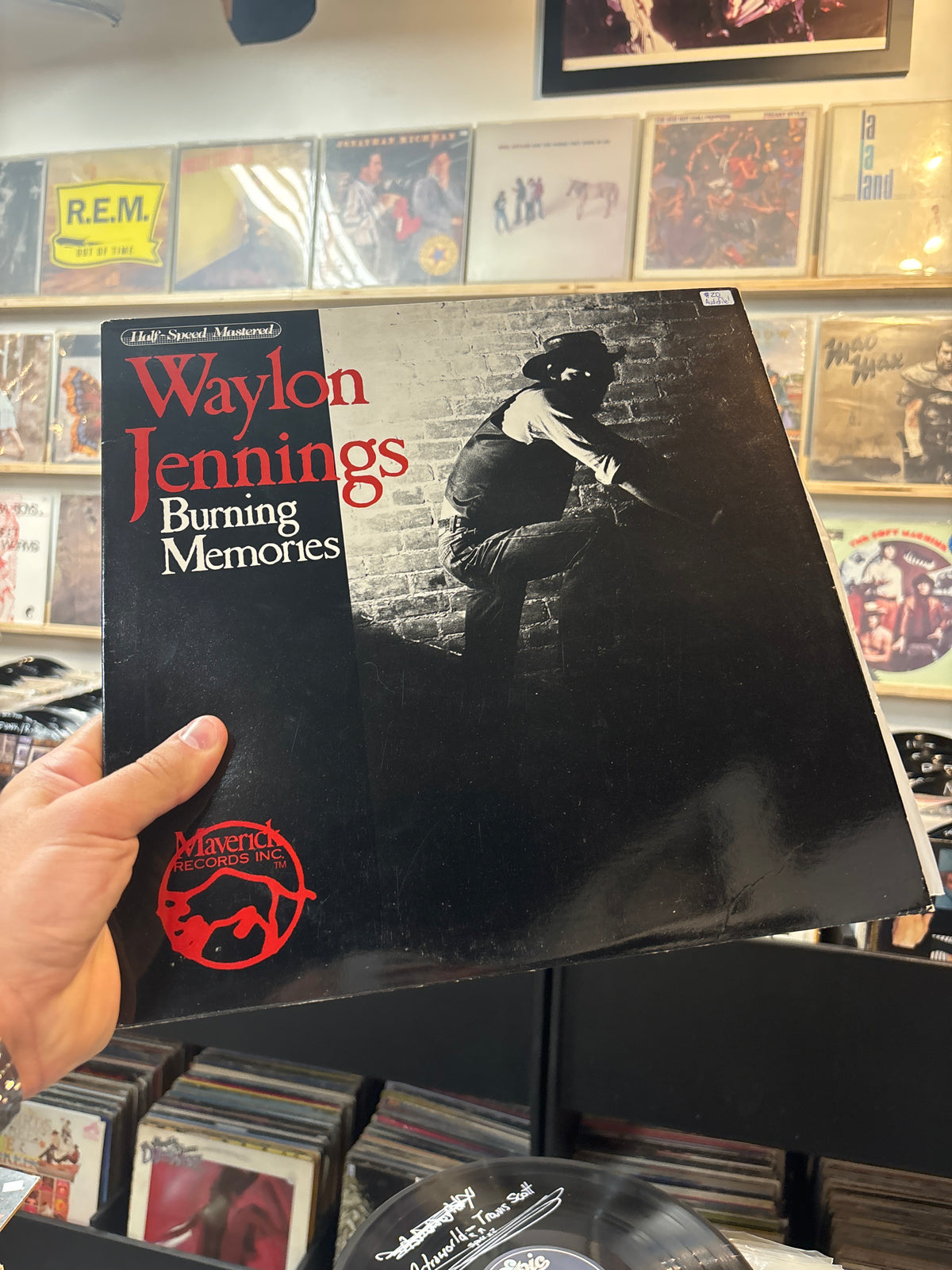 Burning Mems - Waylon Jennings
