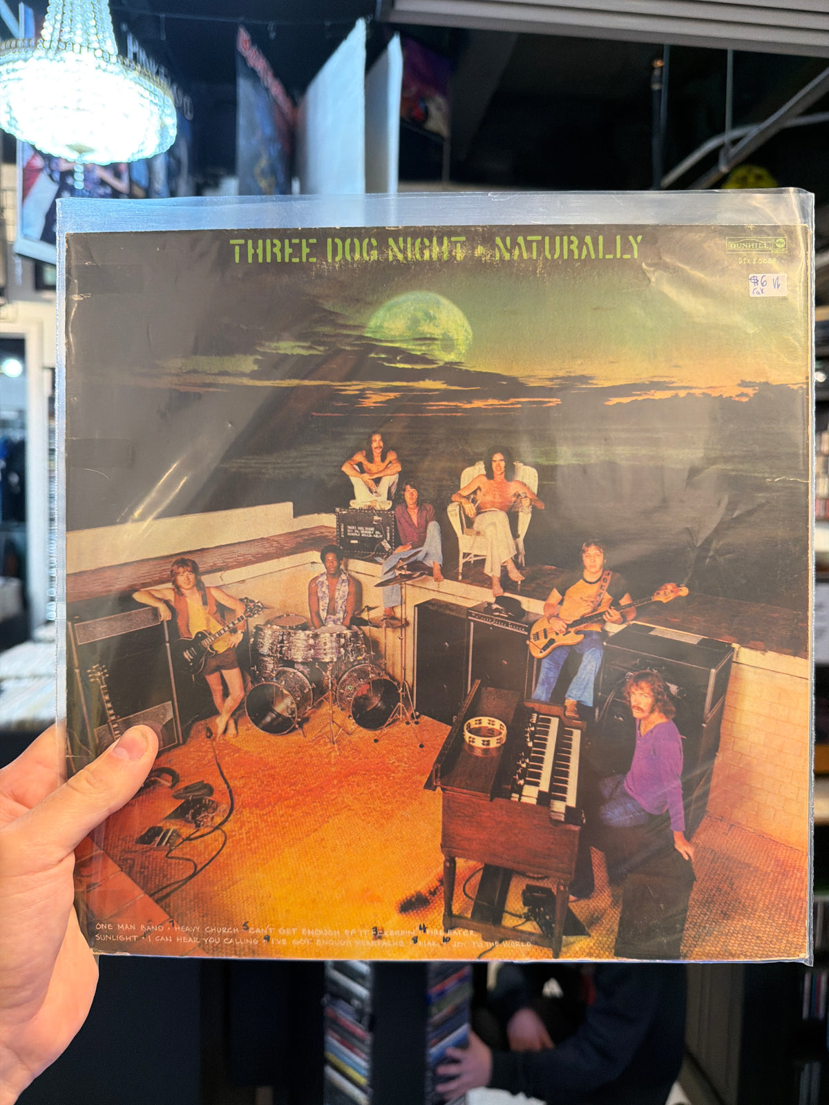 Three Dog Night - Naturally