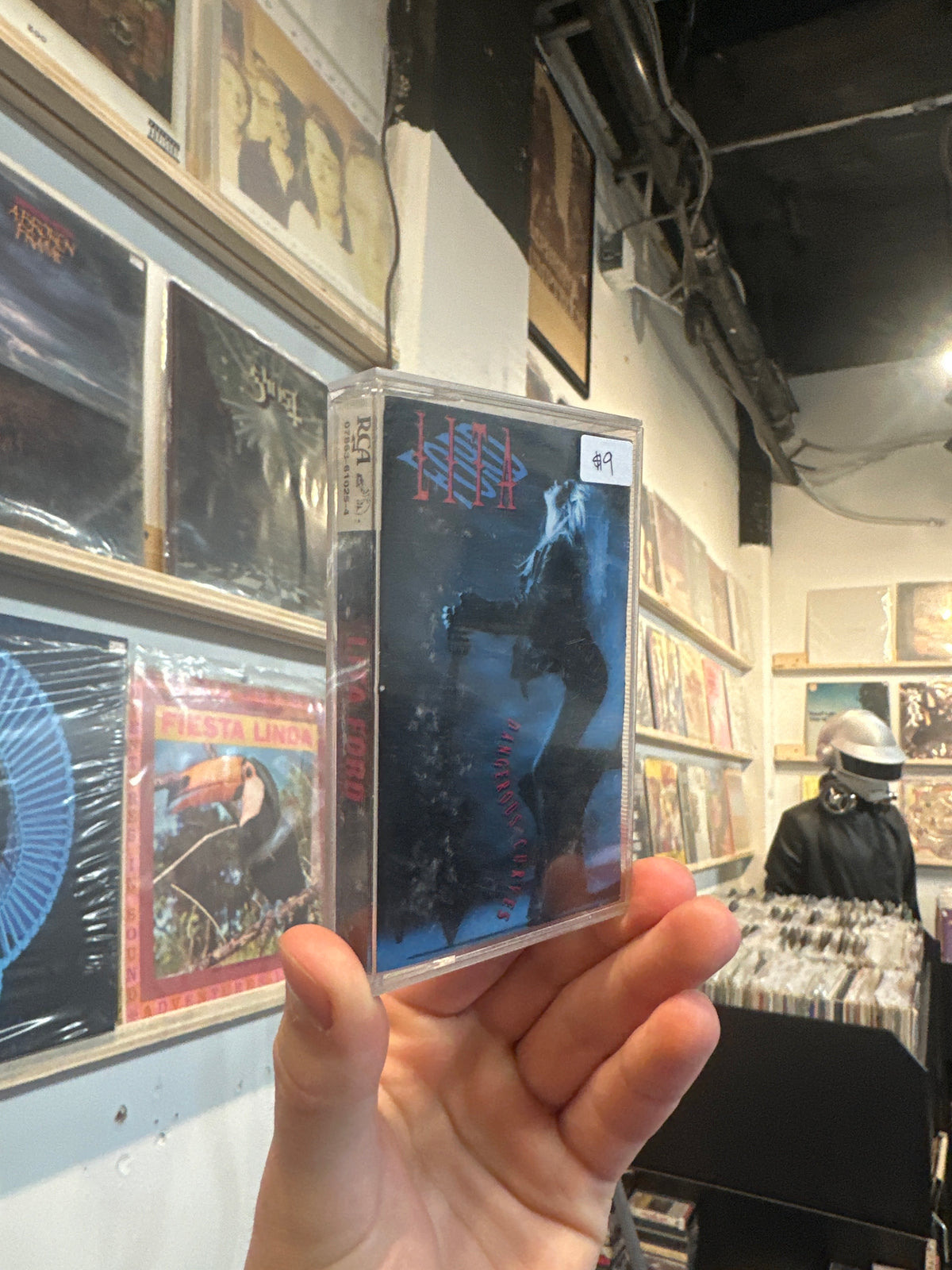 Lita Ford - Dangerous Curves